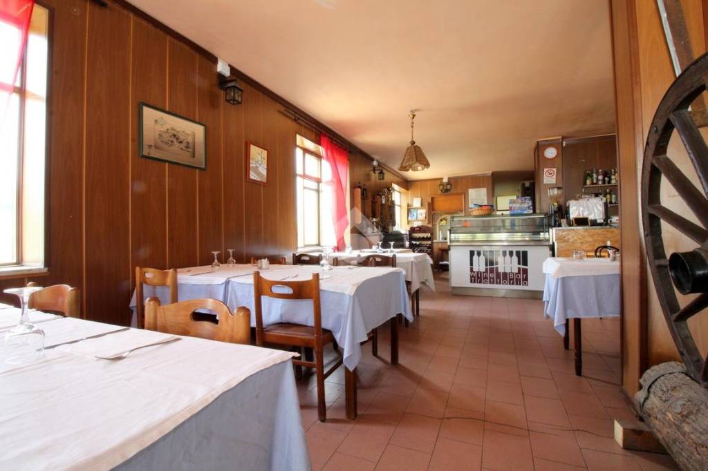 negozio in vendita a Pinasca