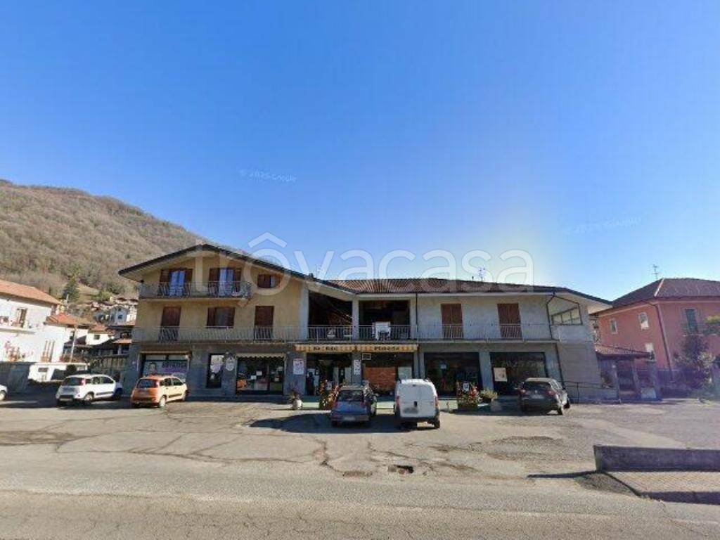 negozio in vendita a Pinasca