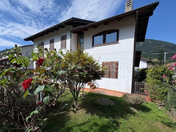 casa indipendente in vendita a Pinasca