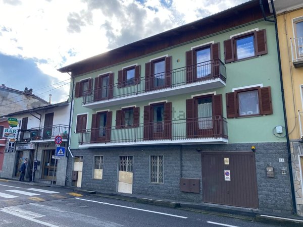 casa indipendente in vendita a Pinasca