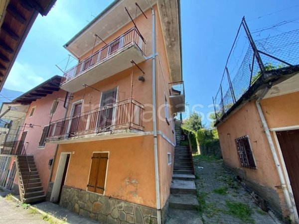 appartamento in vendita a Pinasca in zona Grandubbione
