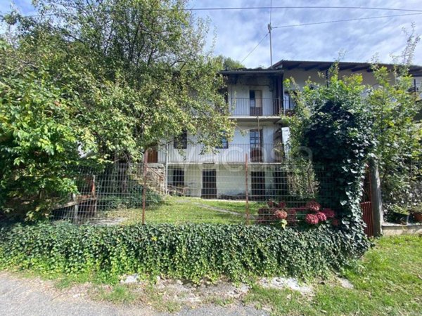 casa indipendente in vendita a Pinasca