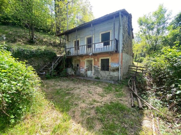 casa indipendente in vendita a Pinasca