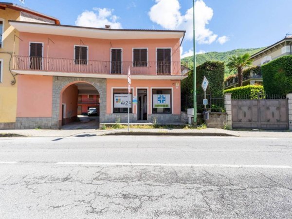 negozio in vendita a Pinasca in zona Dubbione