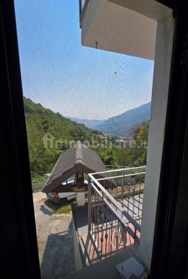 casa indipendente in vendita a Pinasca