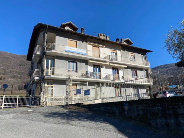 appartamento in vendita a Pinasca