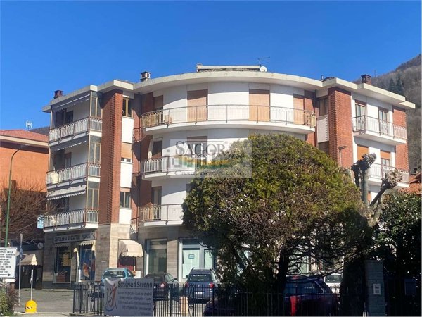 locale commerciale in vendita a Pinasca in zona Dubbione