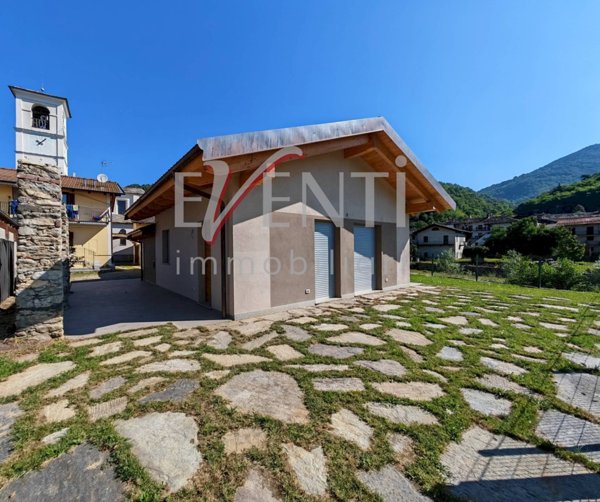 casa indipendente in vendita a Pinasca in zona Dubbione