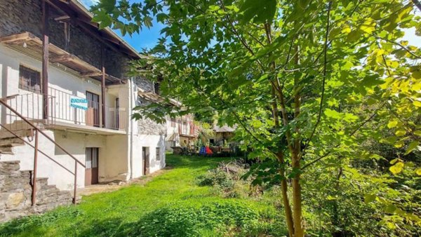 appartamento in vendita a Pinasca