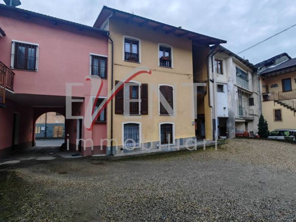 appartamento in vendita a Pinasca in zona Dubbione