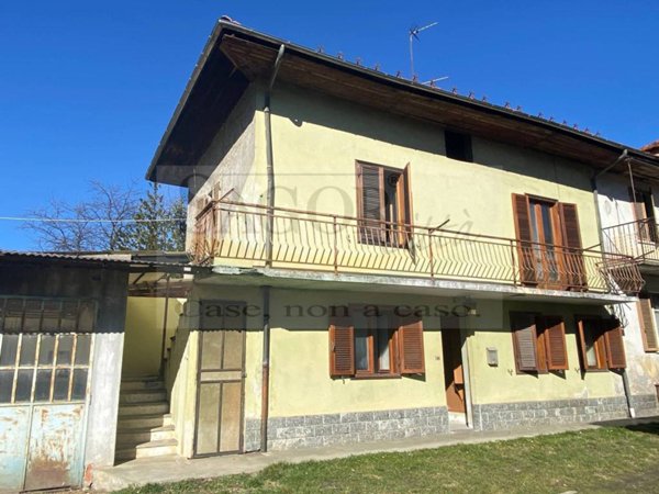 casa indipendente in vendita a Pinasca in zona Dubbione