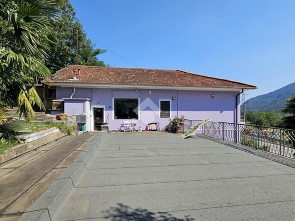 casa indipendente in vendita a Pinasca