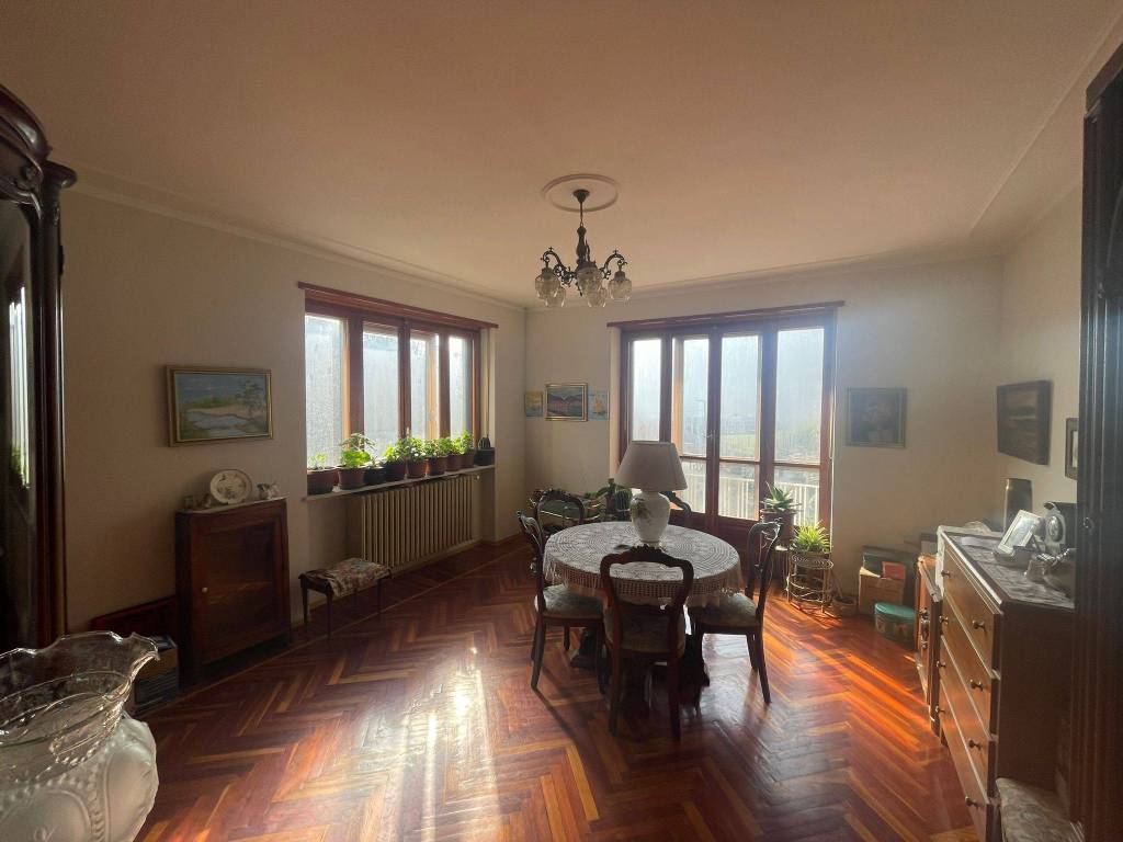 appartamento in vendita a Pinasca in zona Dubbione