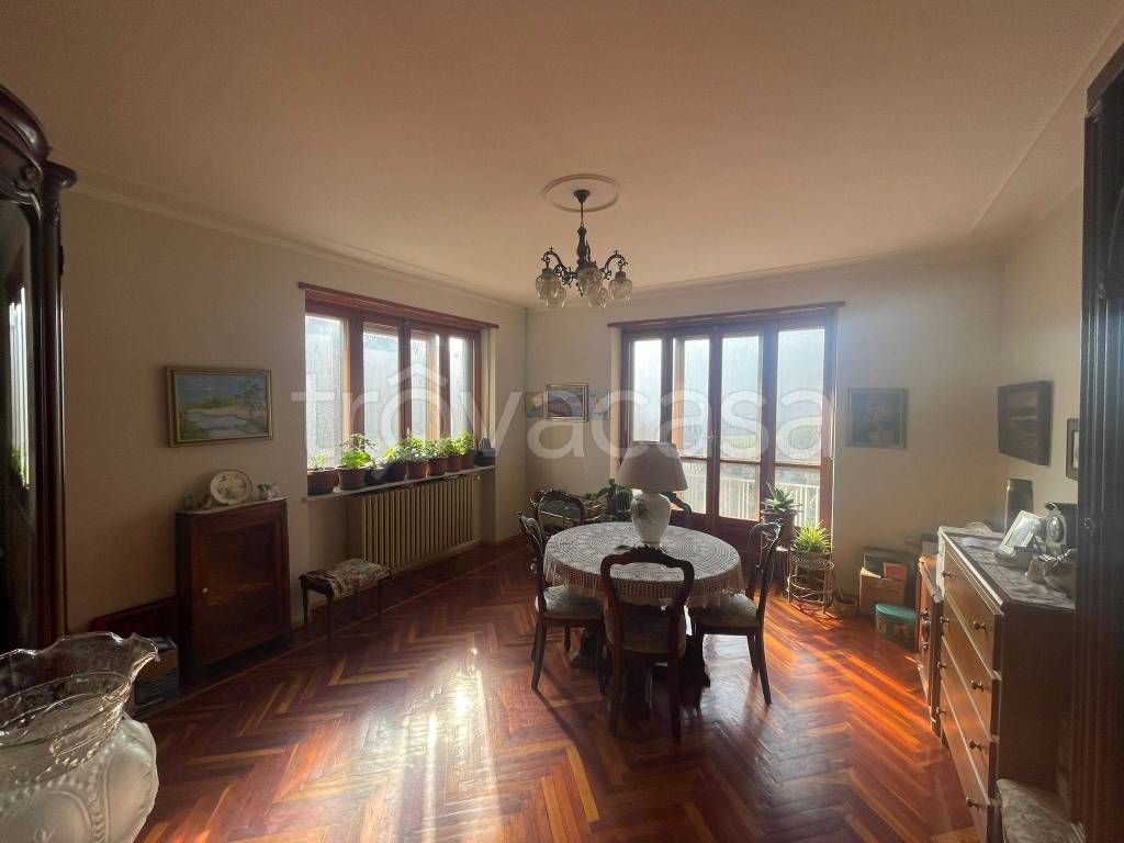 appartamento in vendita a Pinasca