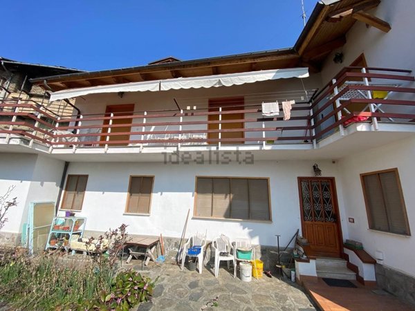 casa semindipendente in vendita a Pinasca