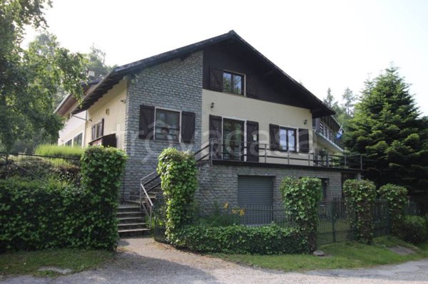 negozio in vendita a Pinasca