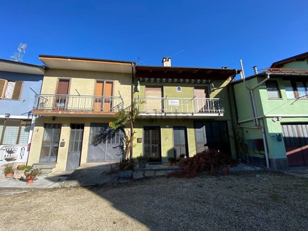 casa indipendente in vendita a Pinasca