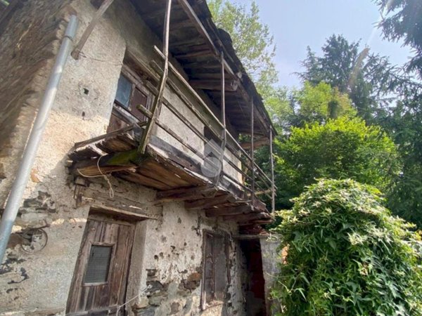 appartamento in vendita a Pinasca