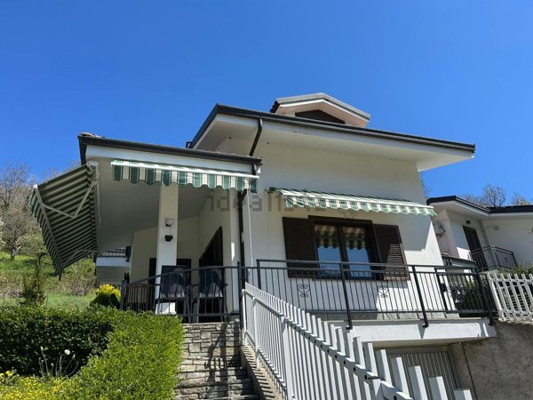 casa indipendente in vendita a Pinasca