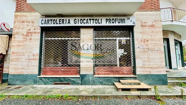 negozio in vendita a Pinasca