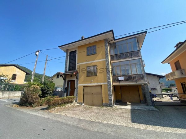 casa indipendente in vendita a Pinasca in zona Dubbione