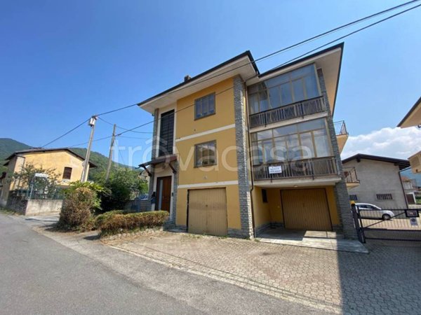 casa indipendente in vendita a Pinasca in zona Dubbione