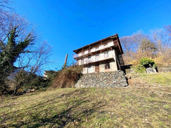 casa indipendente in vendita a Pinasca in zona Grandubbione