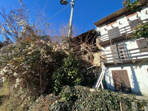 appartamento in vendita a Pinasca in zona Grandubbione