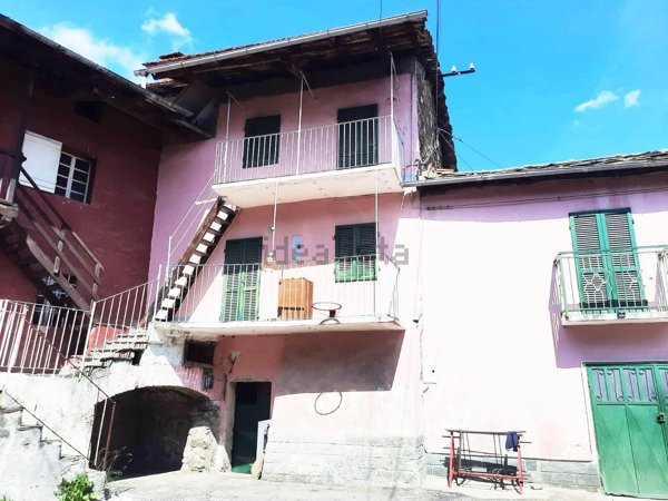 pentavano in vendita a Pinasca in zona Grandubbione