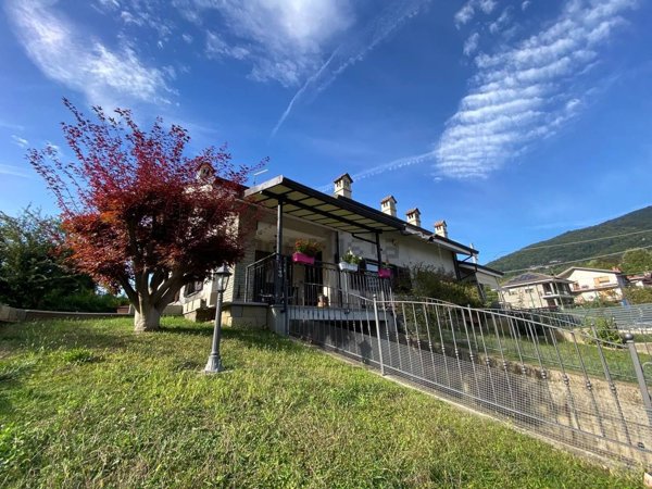 casa indipendente in vendita a Pinasca in zona Dubbione