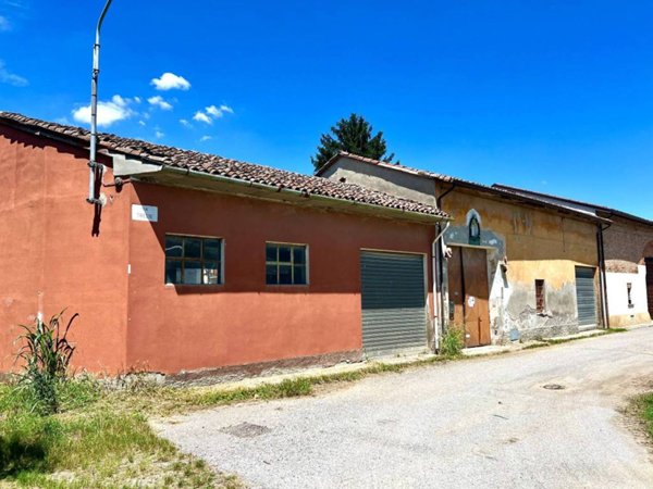 casa indipendente in vendita a Derovere