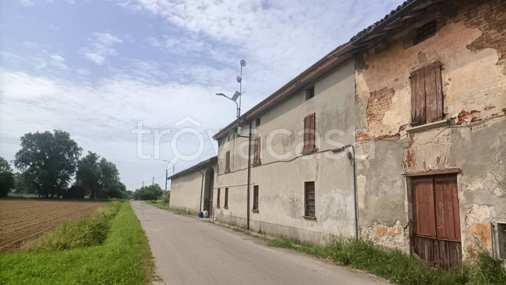 casa indipendente in vendita a Derovere