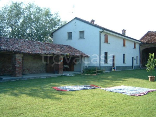 casa indipendente in vendita a Derovere