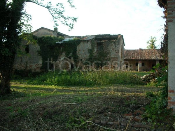 terreno edificabile in vendita a Dovera