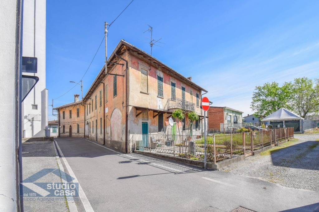 appartamento in vendita a Dovera