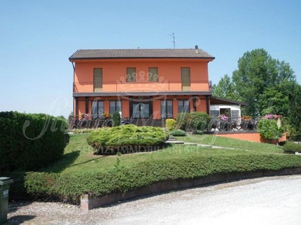 casa indipendente in vendita a Dovera