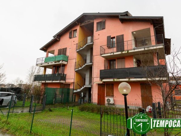 appartamento in vendita a Dovera