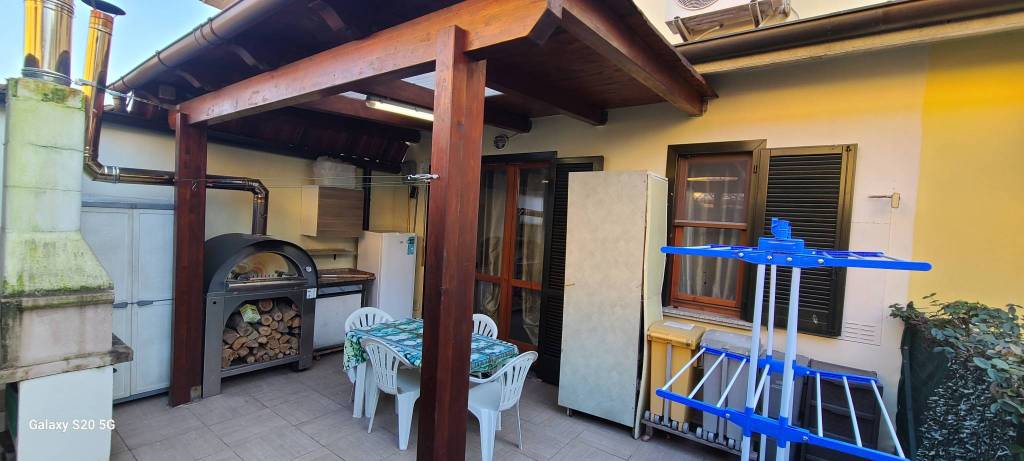 casa indipendente in vendita a Dovera