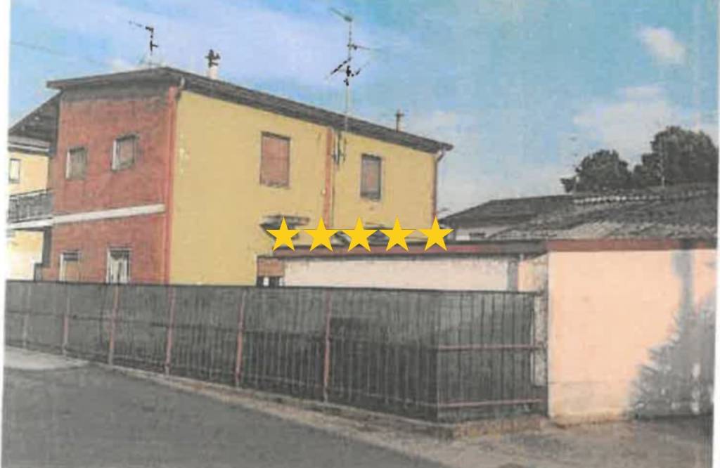 appartamento in vendita a Dovera