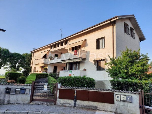 appartamento in vendita a Dovera