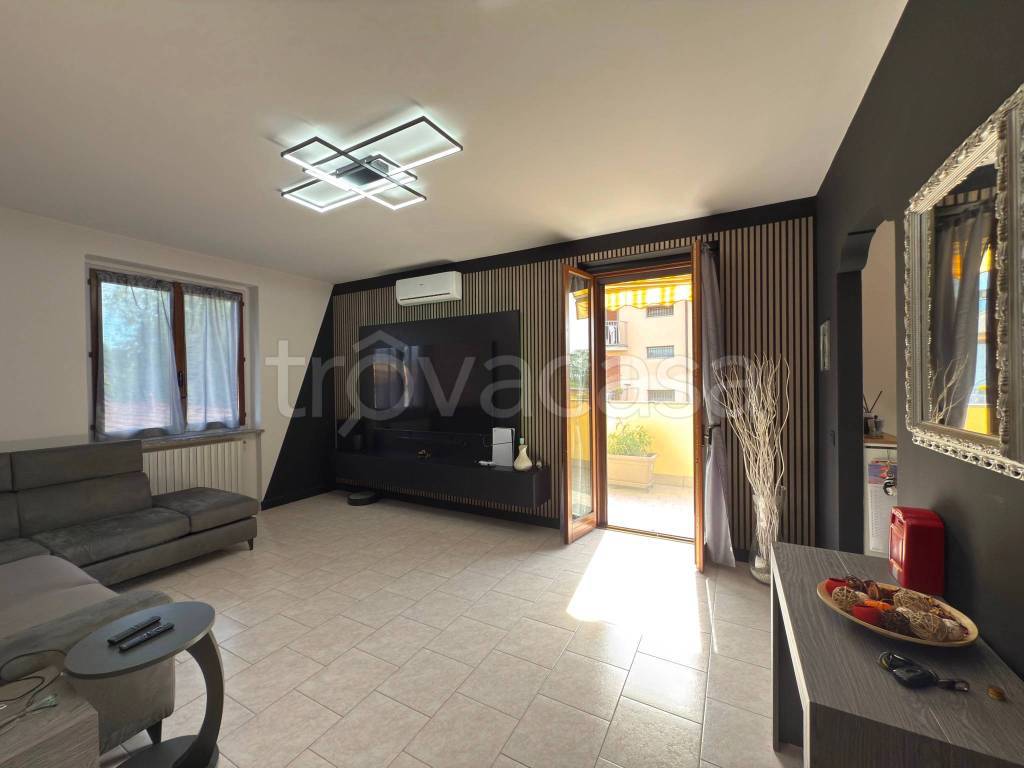 appartamento in vendita a Dovera