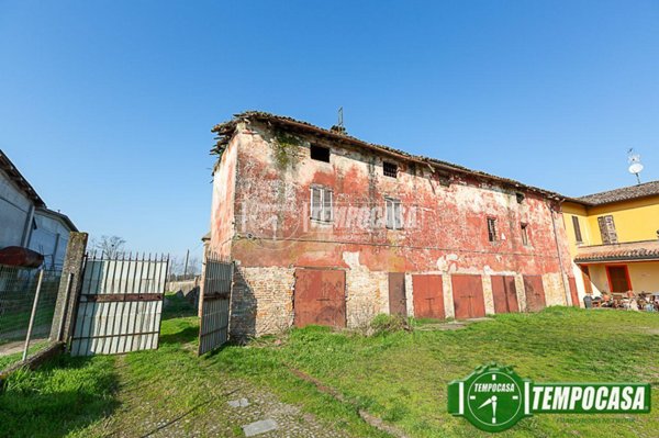 casa indipendente in vendita a Dovera