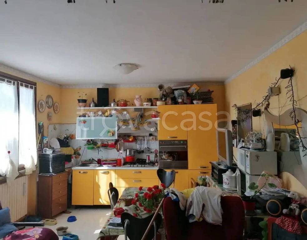 appartamento in vendita a Dovera