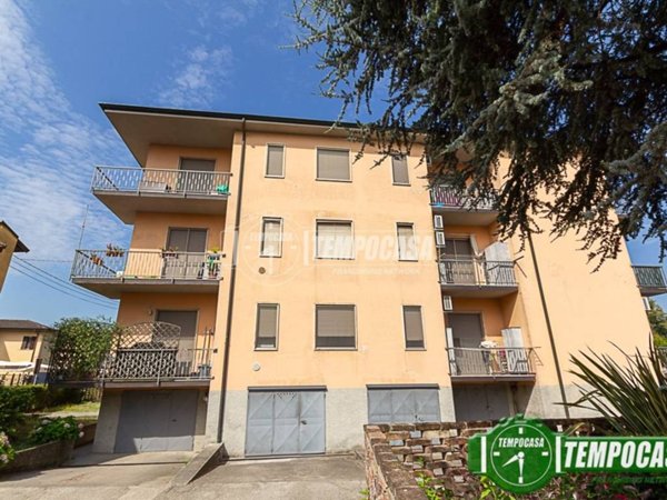 appartamento in vendita a Dovera