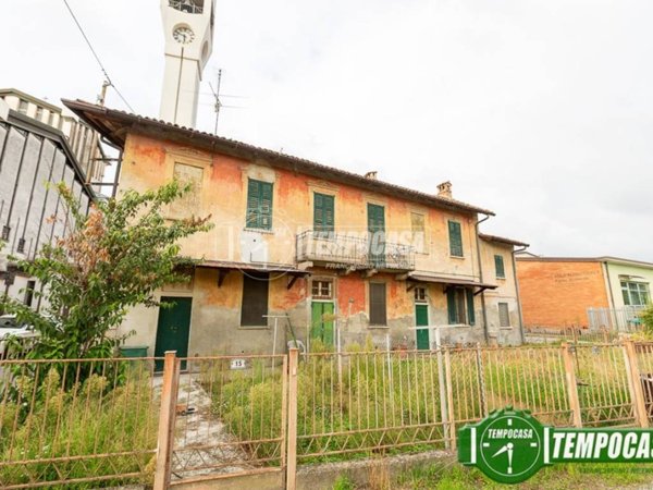 casa indipendente in vendita a Dovera