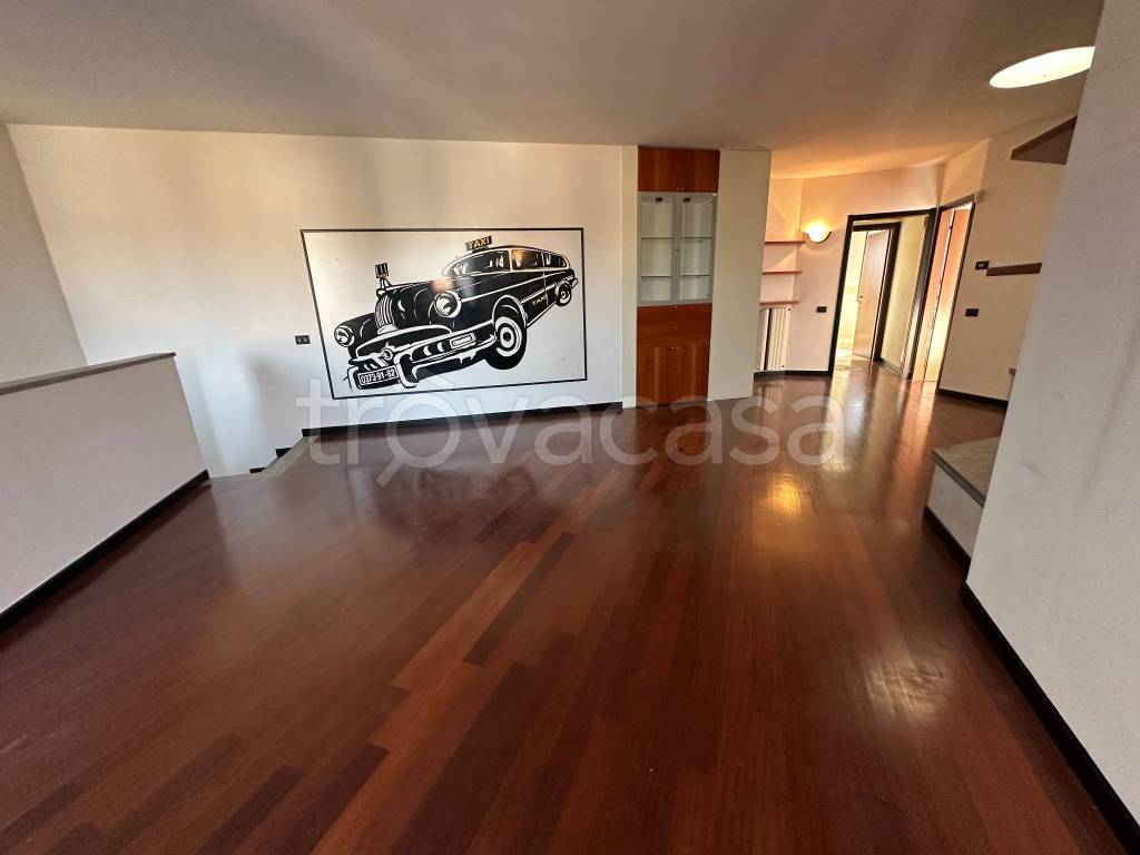 appartamento in vendita a Dovera in zona Postino