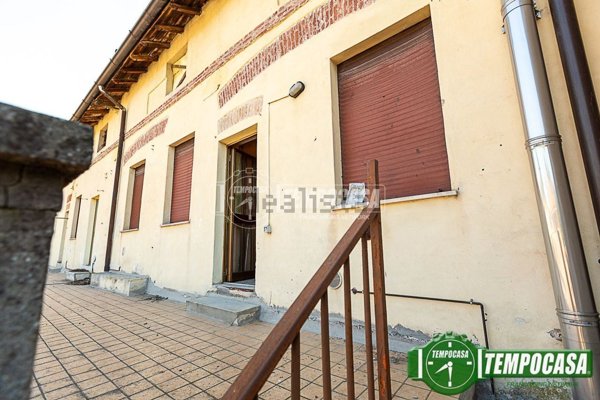 appartamento in vendita a Dovera