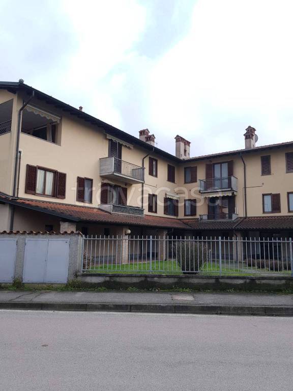 appartamento in vendita a Dovera