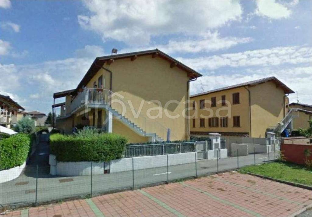 appartamento in vendita a Dovera