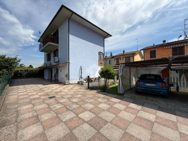 casa indipendente in vendita a Dovera in zona Postino